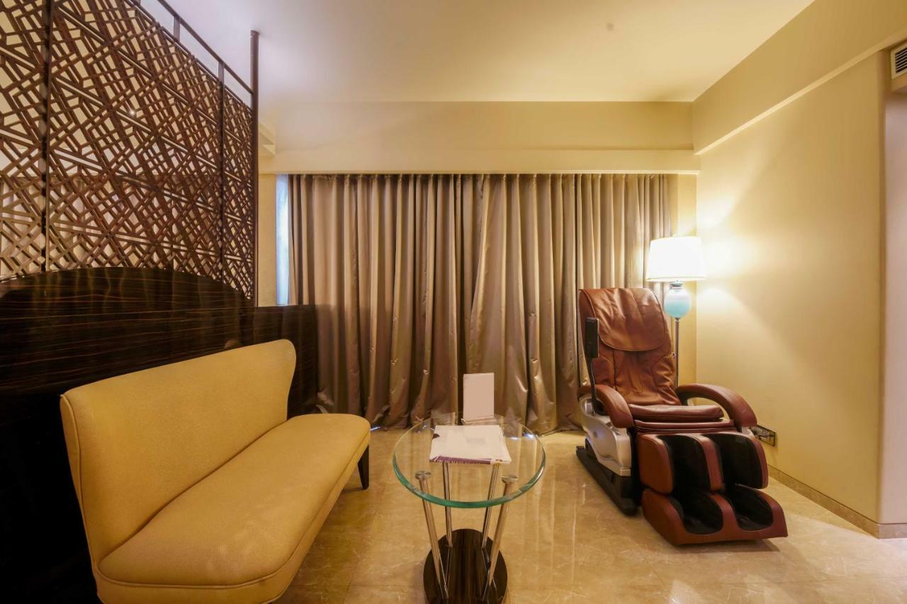 Sai Palace Grand, Malad Mumbai Exterior photo