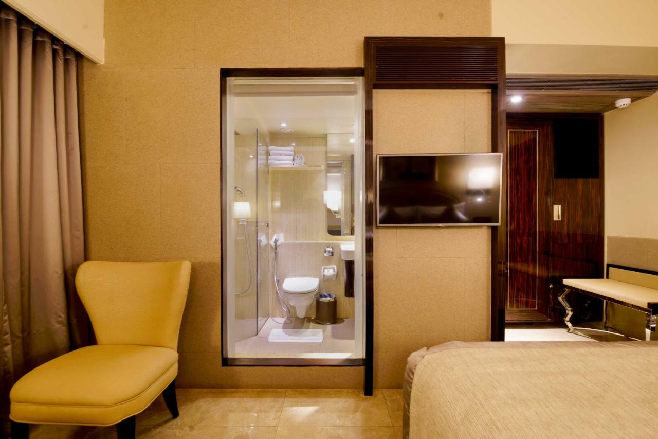 Sai Palace Grand, Malad Mumbai Exterior photo